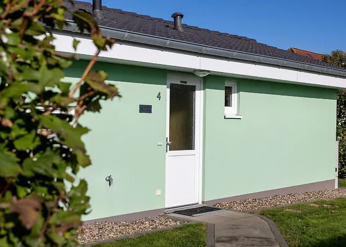 Mellumplate 04 Nyaraló